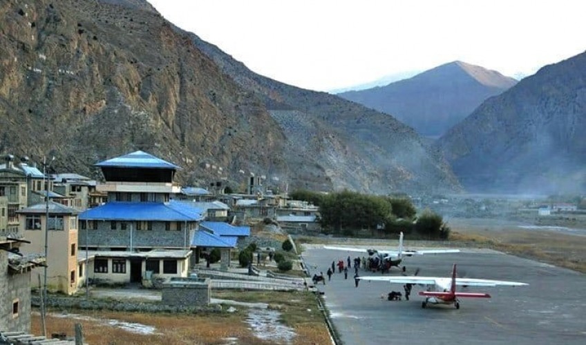 जोमसोम विमानस्थल धावनमार्ग कालोपत्र हुँदै, आजदेखि १५ दिनका लागि बन्द