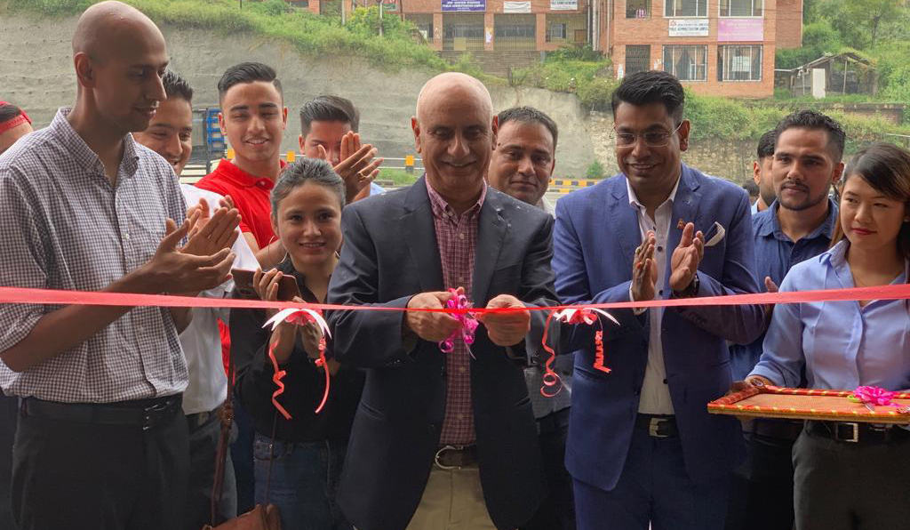 बल्खुमा इसुजु सोरुम खुल्यो, मोडलअनुसार डेढ लाखदेखि ४ लाखसम्म डिस्काउन्ट