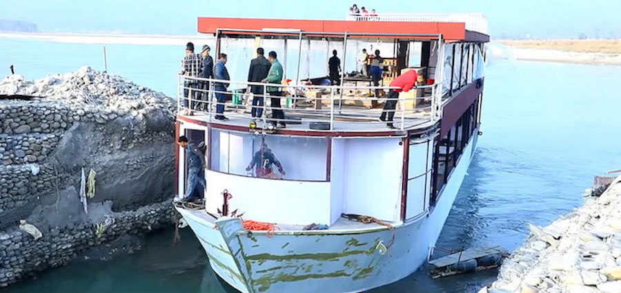 प्रधानमन्त्रीको सपना साकार पार्दै नारायणीमा पानी जाहाजको सफल परीक्षण (फोटो फिचर सहित)