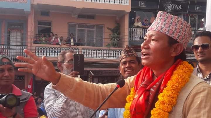 धरानमा नेकपालाई धक्का, २८ वर्षदेखिको कम्युनिष्ट किल्ला तोड्दै मेयरमा कांग्रेसका तिलक राई विजयी