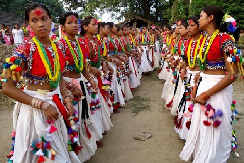 थारु बस्तीमा ‘माघी’ को रौनक, कतै हर्ष कतै बिलौना