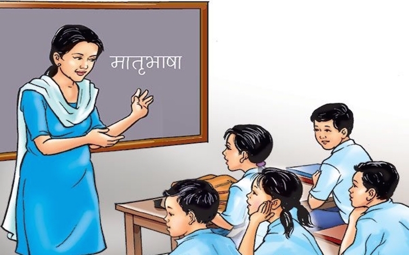 प्रअदेखि पियनसम्म महिला : हेड सरभन्दा दङ्ग परेर हेर्दछन्