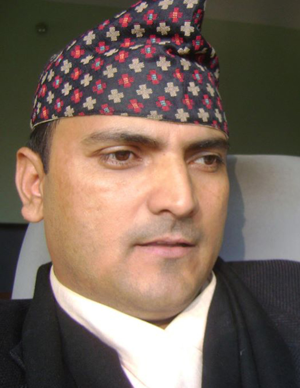 ‘कालो बादल’भित्र केपी ओलीको ‘जहाज’
