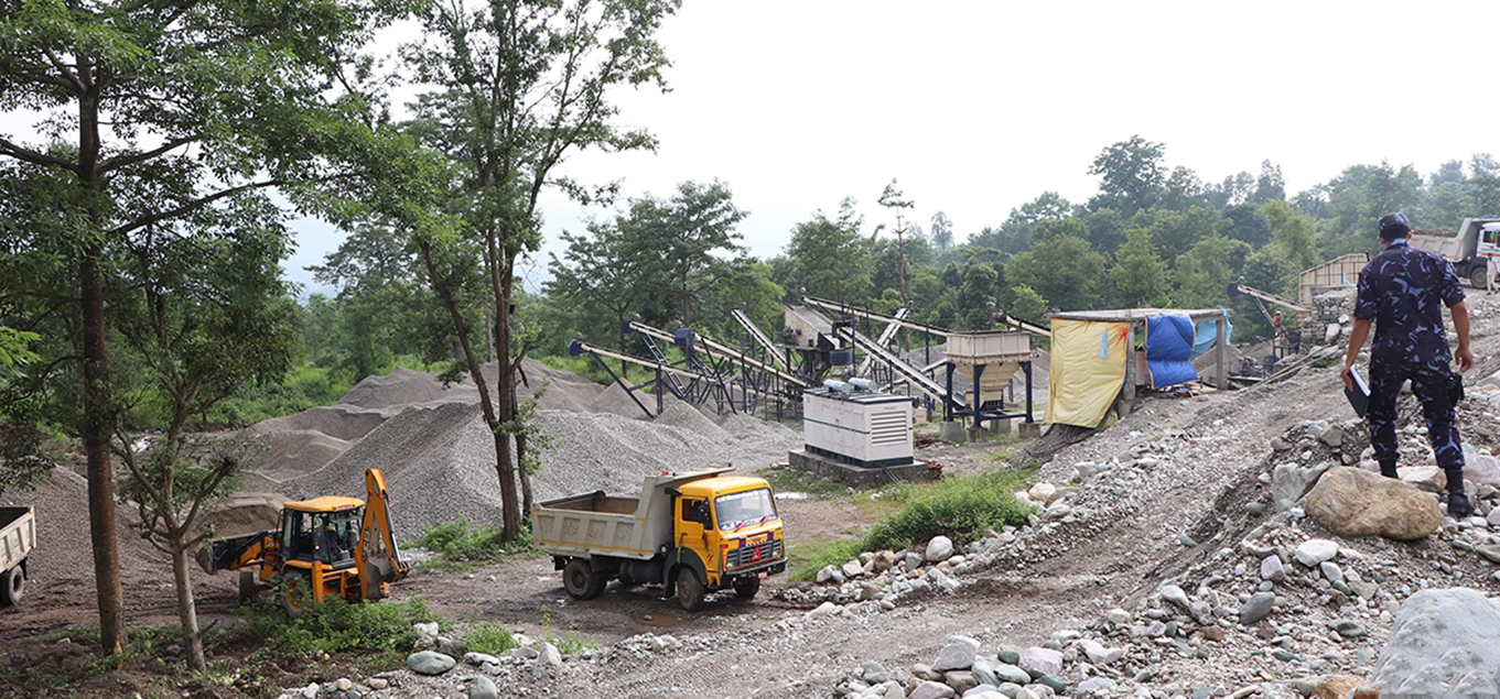 कर्णालीका सबै क्रसर उद्योग अवैध