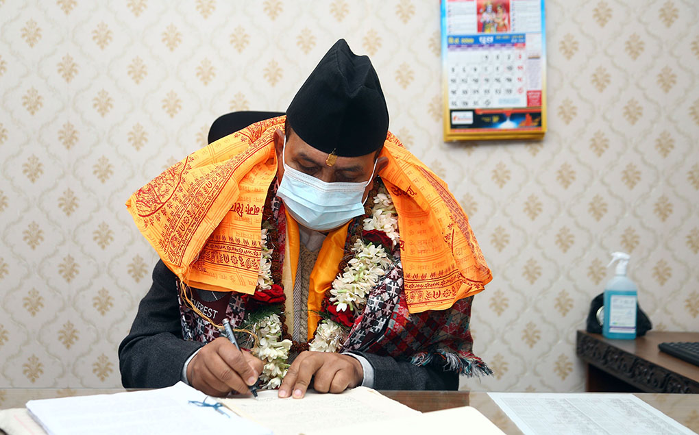 परिणाममुखी काम गर्ने पर्यटनमन्त्री ढकालको दृढता