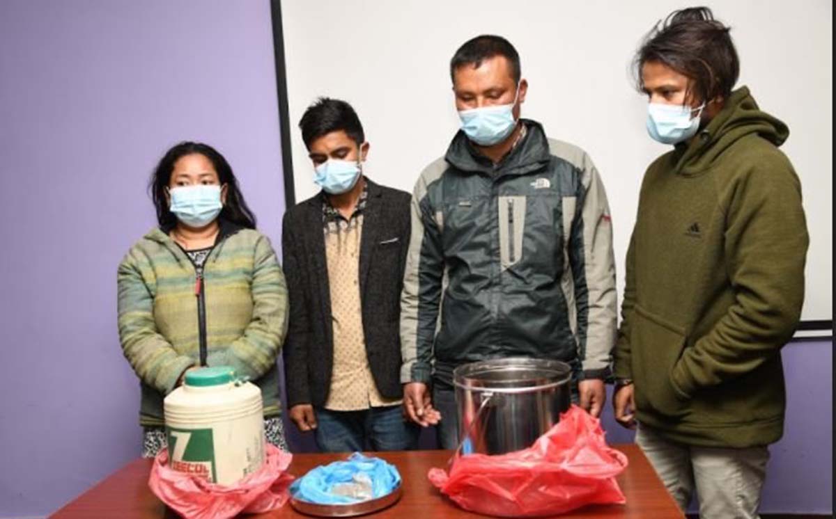 नेपालमा पहिलोपटक युरेनियम सहित चारजना पक्राउ, युरेनियमको मूल्य २३ अर्ब पर्ने