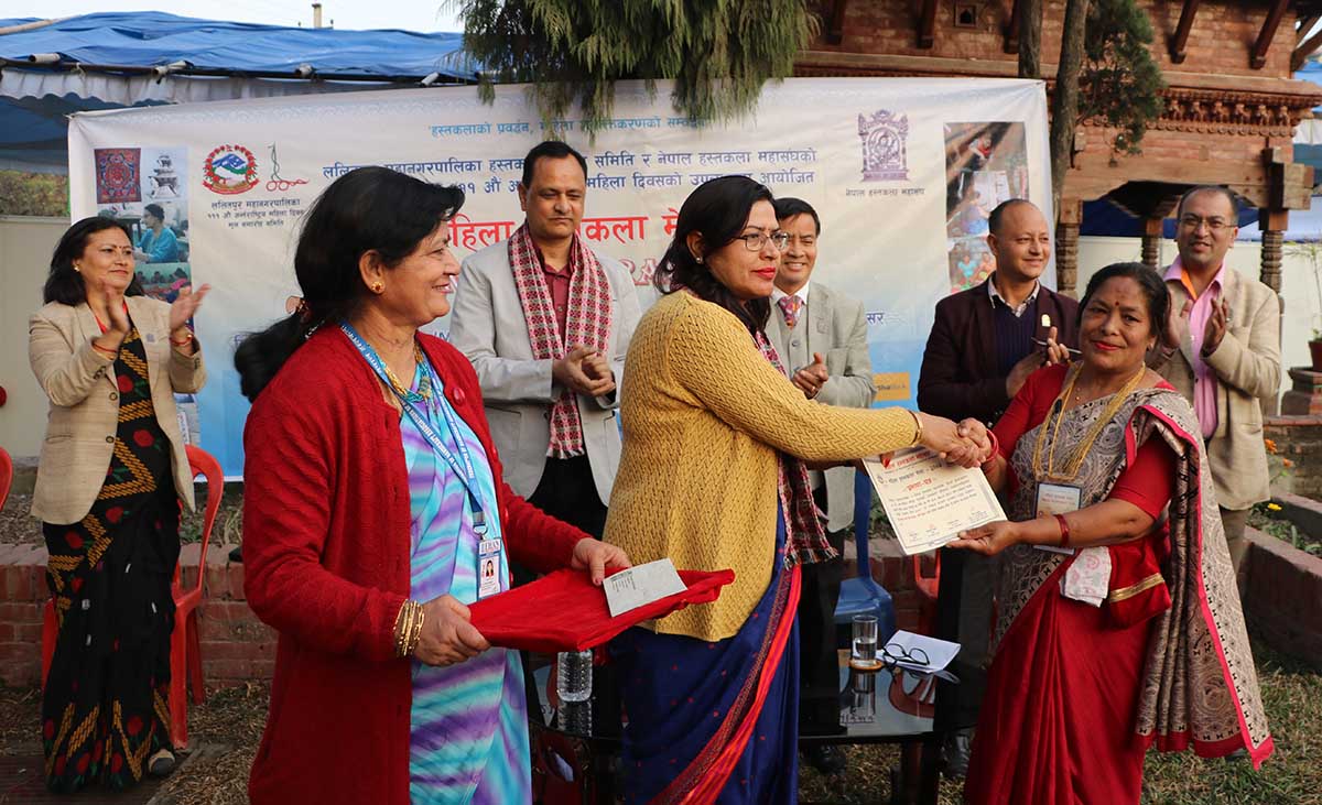 महिला हस्तकला मेला सम्पन्न, महिला सवलिकरणका लागि आर्थिक स्थिति सवल हुनुपर्नेमा जोड