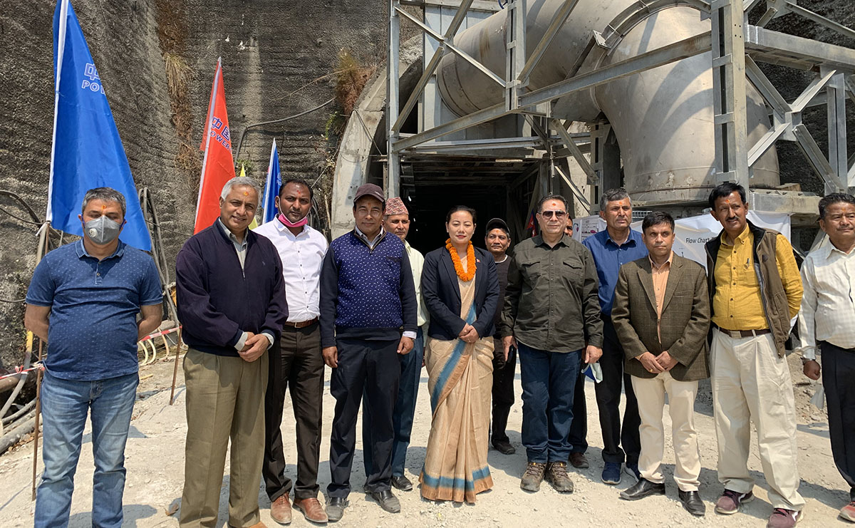 पूर्व खानेपानी मन्त्री मगरले भन्नुभयो, “हाम्रो अथक मेहनतले मेलम्चीको पानी खाने सपना बल्ल पुरा भयो ।”