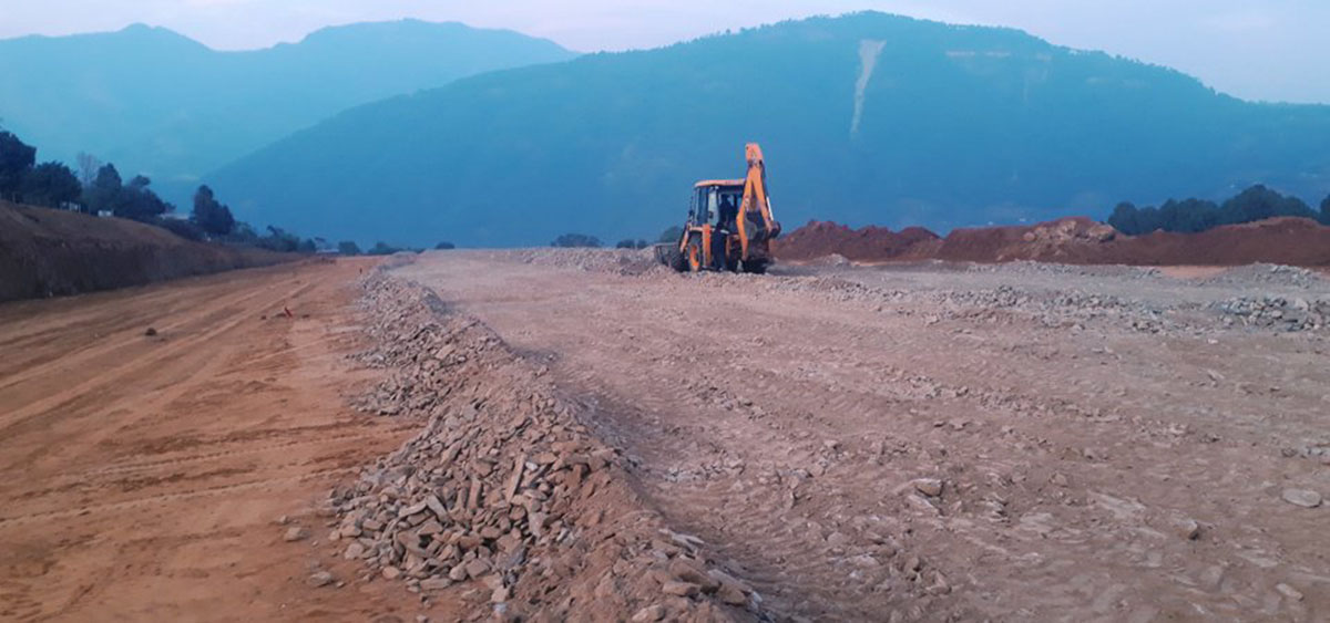 ‘बलेवामा हवाईजहाज सरर…’