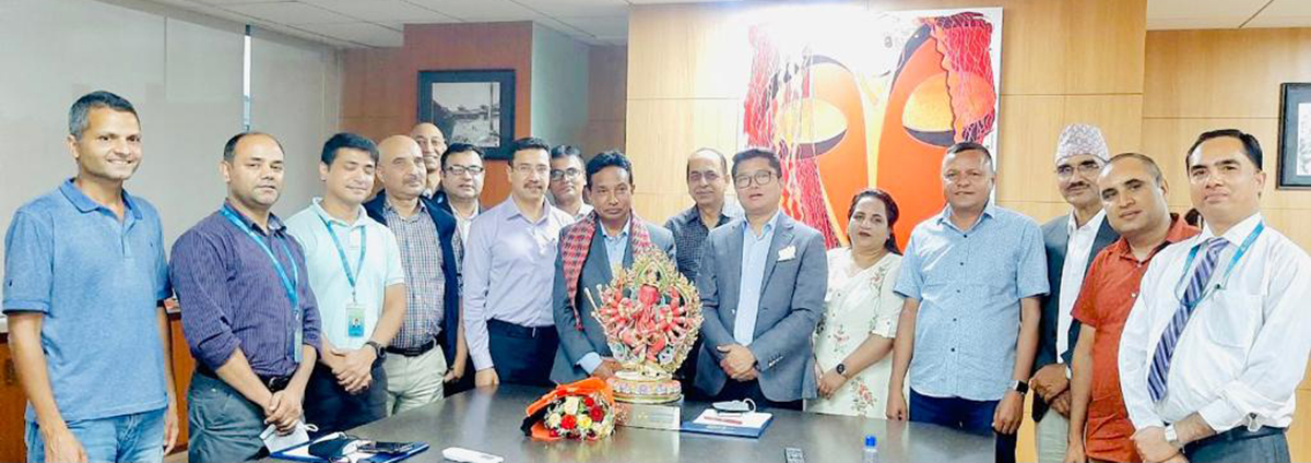 कुमारी बैंकबाट सीइओ सुरेन्द्र भण्डारीलाई बिदाई, का.मु. सीइओमा अनुज मणि तिमिल्सिना