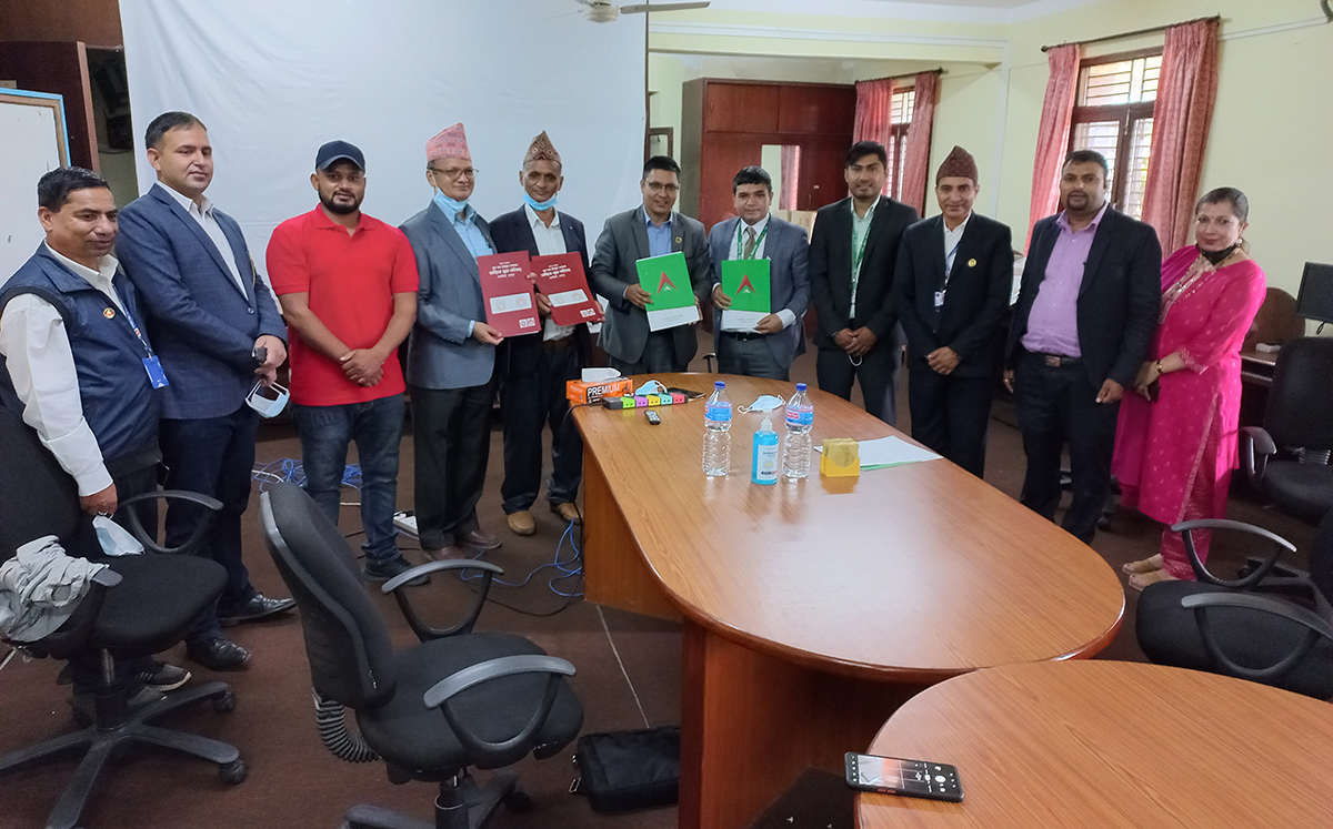 नबिल बैंक र राष्ट्रिय युवा परिषद् तथा पञ्चेश्वोर गाउँपालिकाबीच सामझदारीे