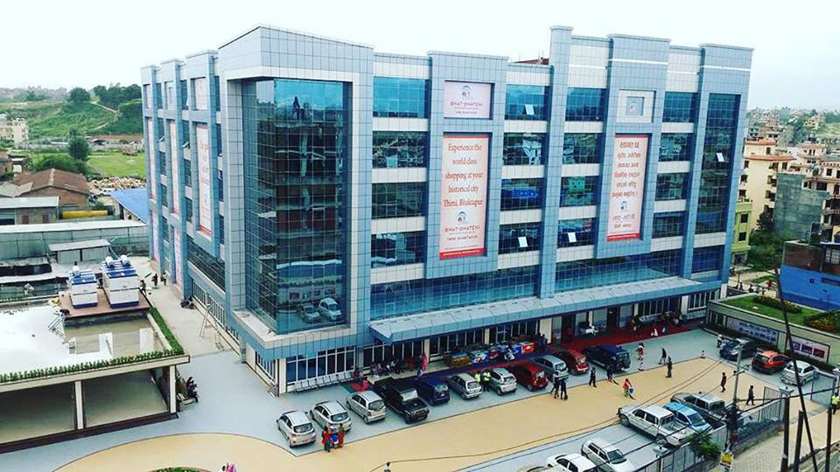 भाटभटेनी सुपर मार्केटको गाडीमा अवैध विद्युतीय चुरोट