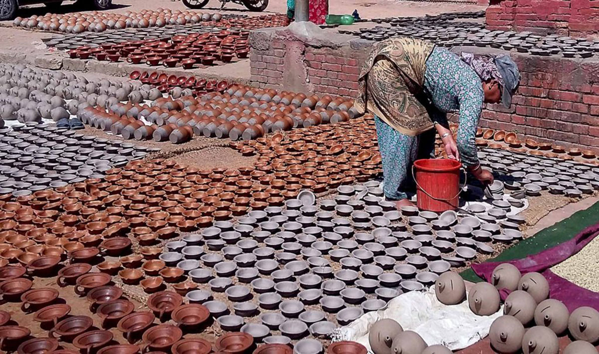 माग बढेपछि प्रजापति समुदायलाई पाला बनाउन भ्याइनभ्याई
