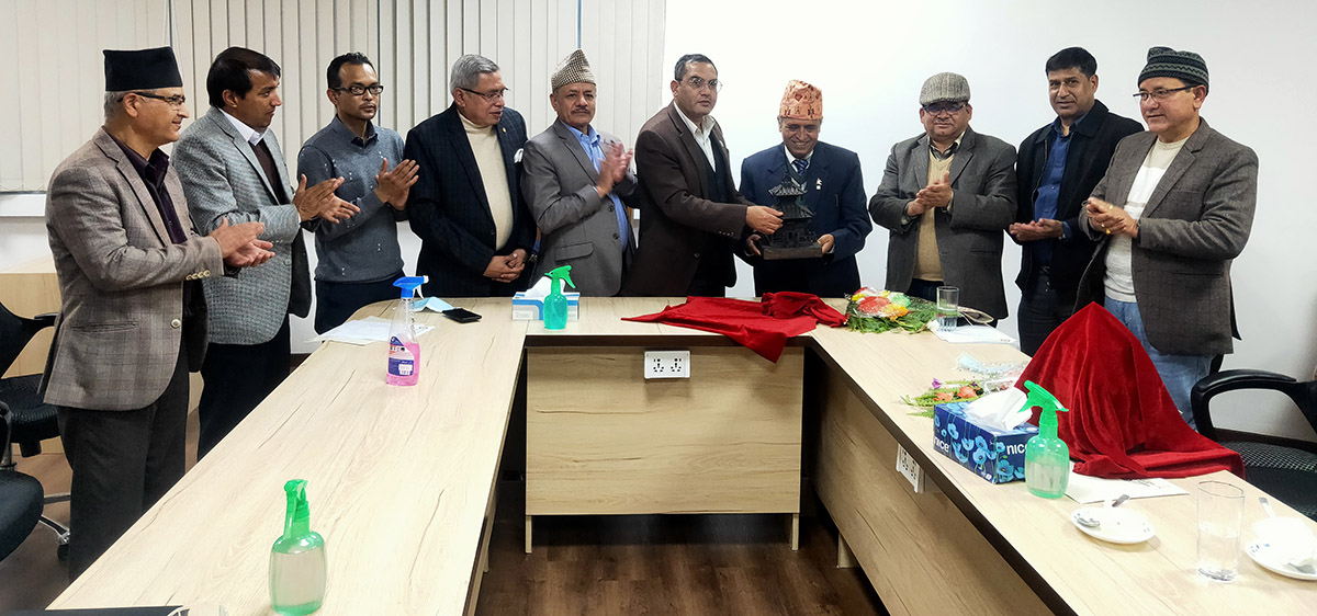 नागरिक लगानी कोषका अध्यक्ष प्रा. डा. भट्टराई र संचालक साउदको बिदाई