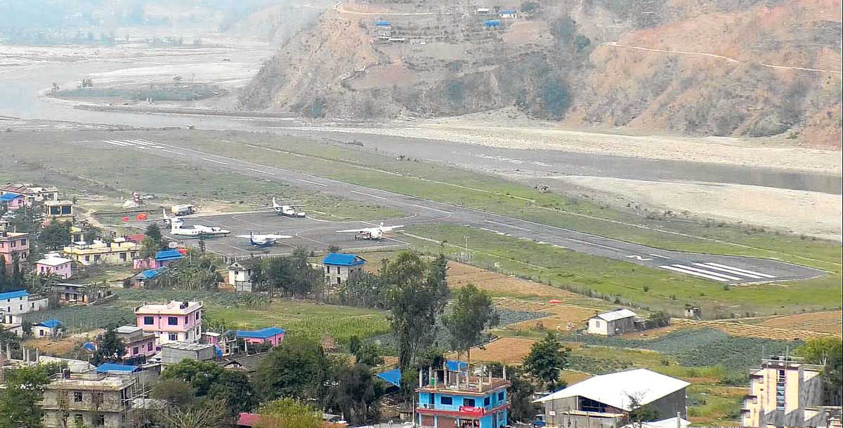 दुई दिनदेखि रोकिएको मन्थली-लुक्ला उडान पुन सुरु