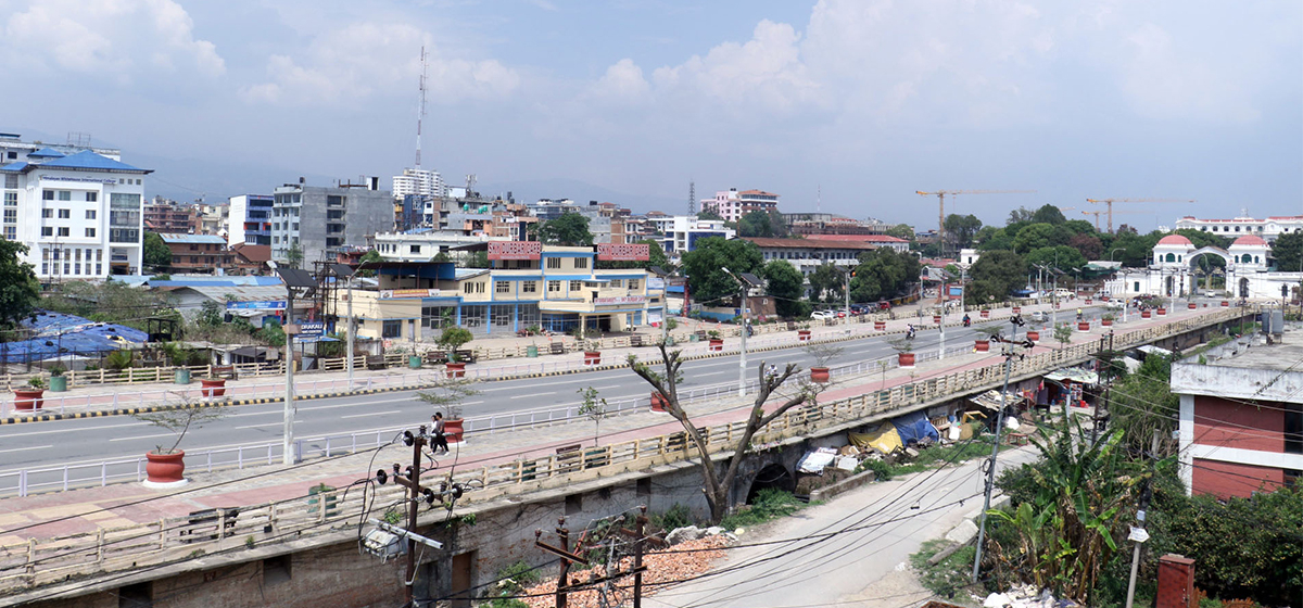 मतदान गर्न धेरै गाउँ–गाउँमा, काठमाडौं उपत्यकाका सडक बने सुनसान