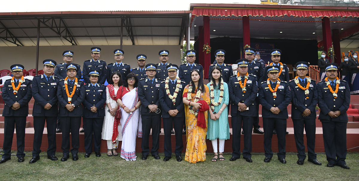 सेवा निवृत्त हुन लाग्नु भएका प्रहरी महानिरीक्षक शैलेश थापा क्षेत्री लगायत वरिष्ठ प्रहरी अधिकृतहरुको बिदाइ