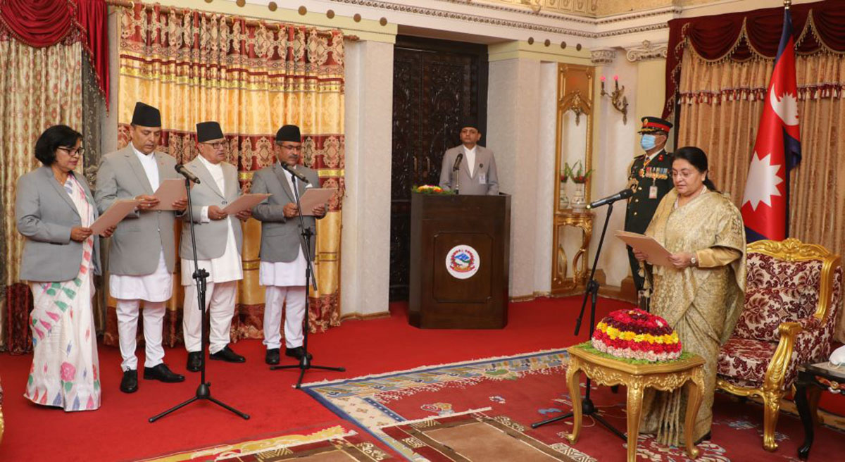 चार नयाँ राजदूतले लिए राष्ट्रपति भण्डारी समक्ष पद तथा गोपनीयताको शपथ ग्रहण