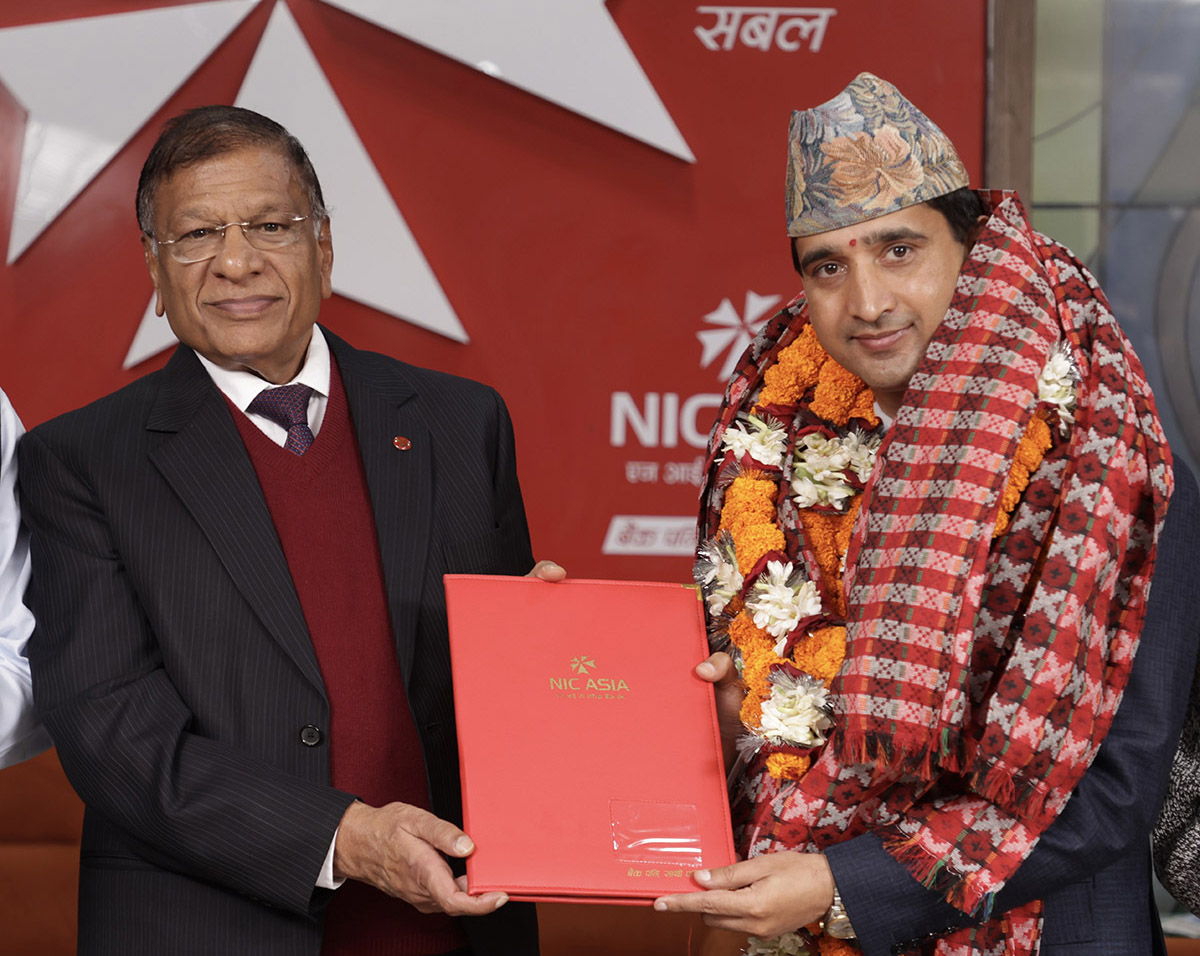 एन आई सी एशिया बैंकको सुचकले छलाङ मारेपछि सीईओ न्यौपानेलाई दोहो¥याइयो, को हुन सीईओ न्यौपाने ?