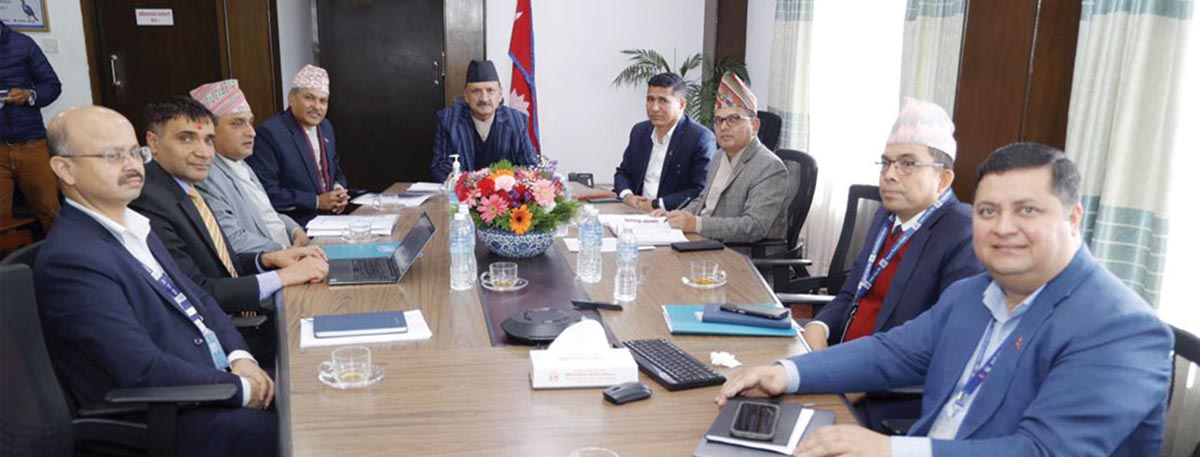 अर्थमन्त्री र गभर्नर ब्याजदर घटाउने सम्भावनाको खोजी गर्दै, संभव होला त एकल विन्दुको ब्याजदर ?