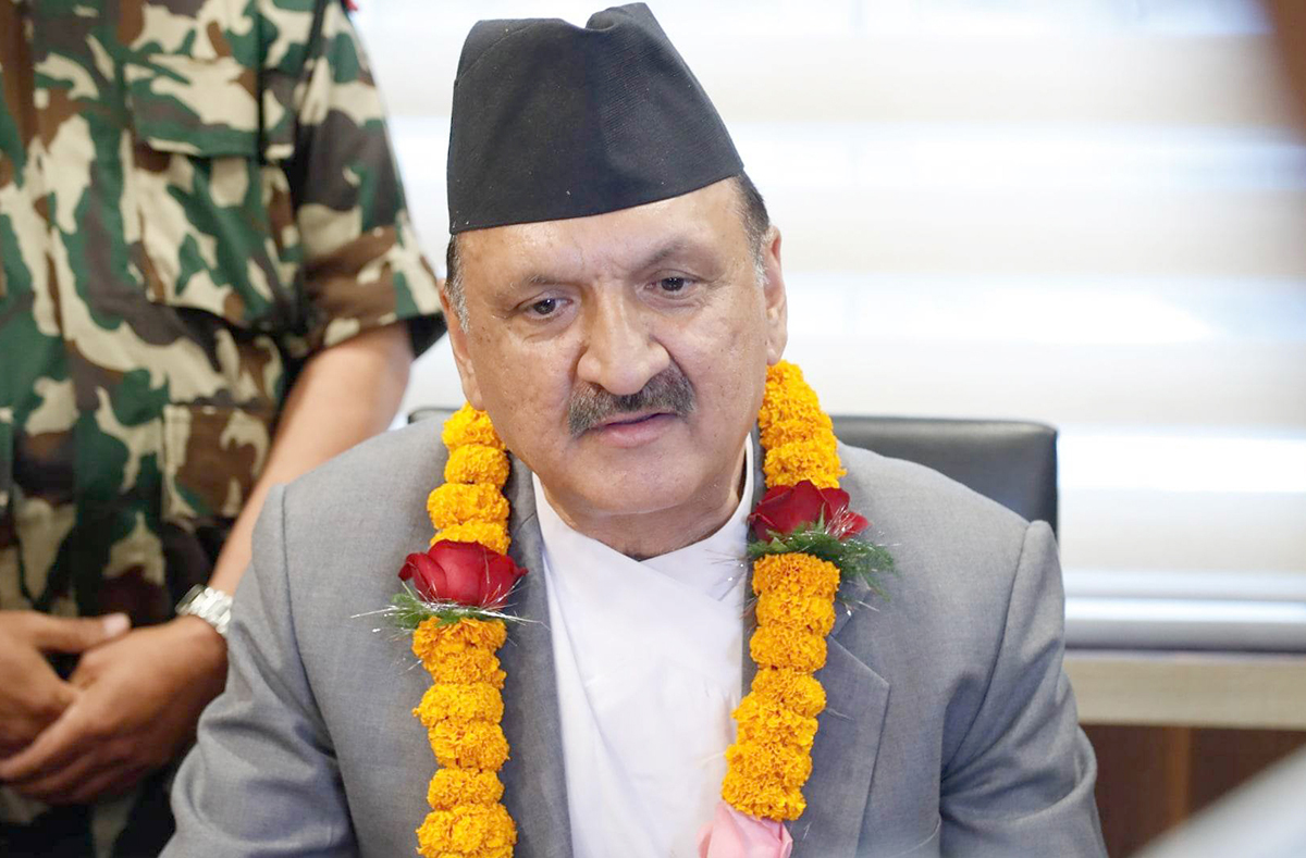 अनावश्यक ठाउँमा राष्ट्रको ढुकुटी दुरुपयोग हुँदैन : अर्थमन्त्री डा. महत