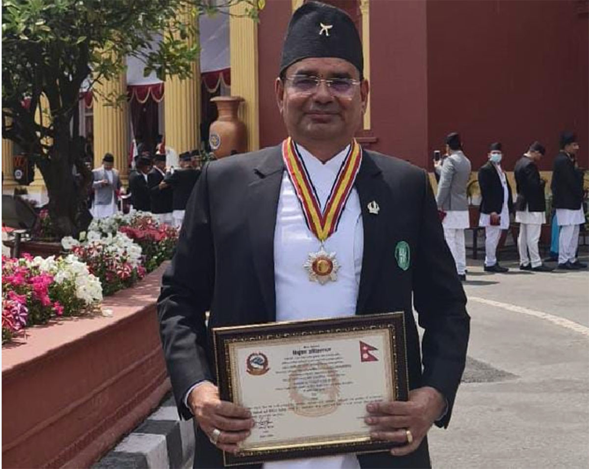 नबिल बैंकका सिइओ ढुङ्गाना ‘प्रबल जनसेवा श्री’ पदकबाट सम्मानित