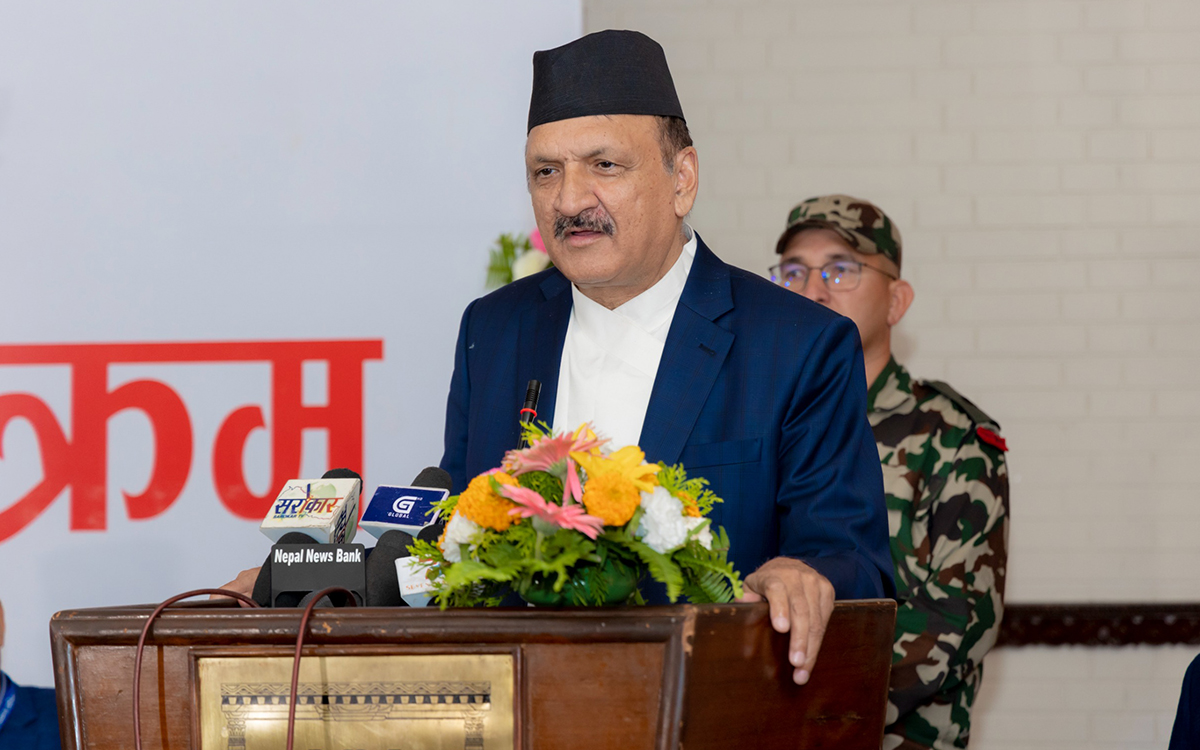 देशभित्रै सम्भावित रोजगारीको क्षेत्र खोजेर तालिम दिन अर्थमन्त्री डा. महतको सुझाव