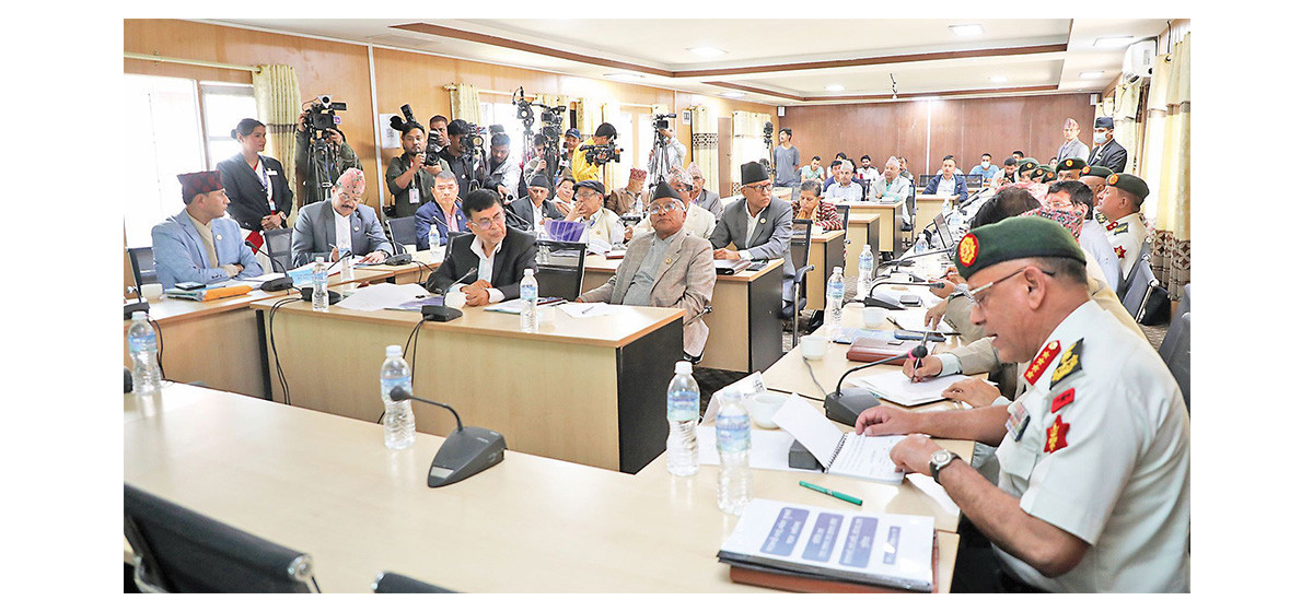 फास्ट ट्रयाक समयमै सम्पन्न गर्न सरकारलाई निर्देशन, पुरानै लागतमा समयभित्रै बनिसक्छ: प्रधानसेनापति शर्मा