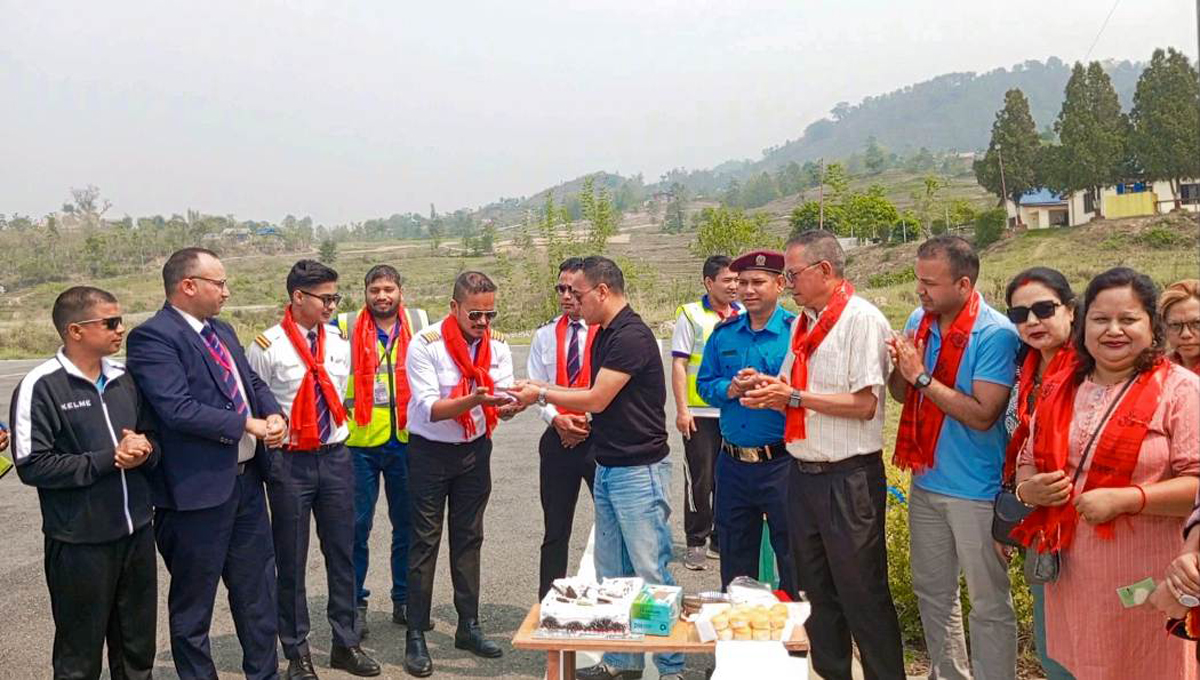निगमको जहाजबाट भोजपुर-विराटनगर उडान सुरु, छ वर्षपछि पुनः हवाई उडान सुरु भएपछि यात्रुमा उत्साह