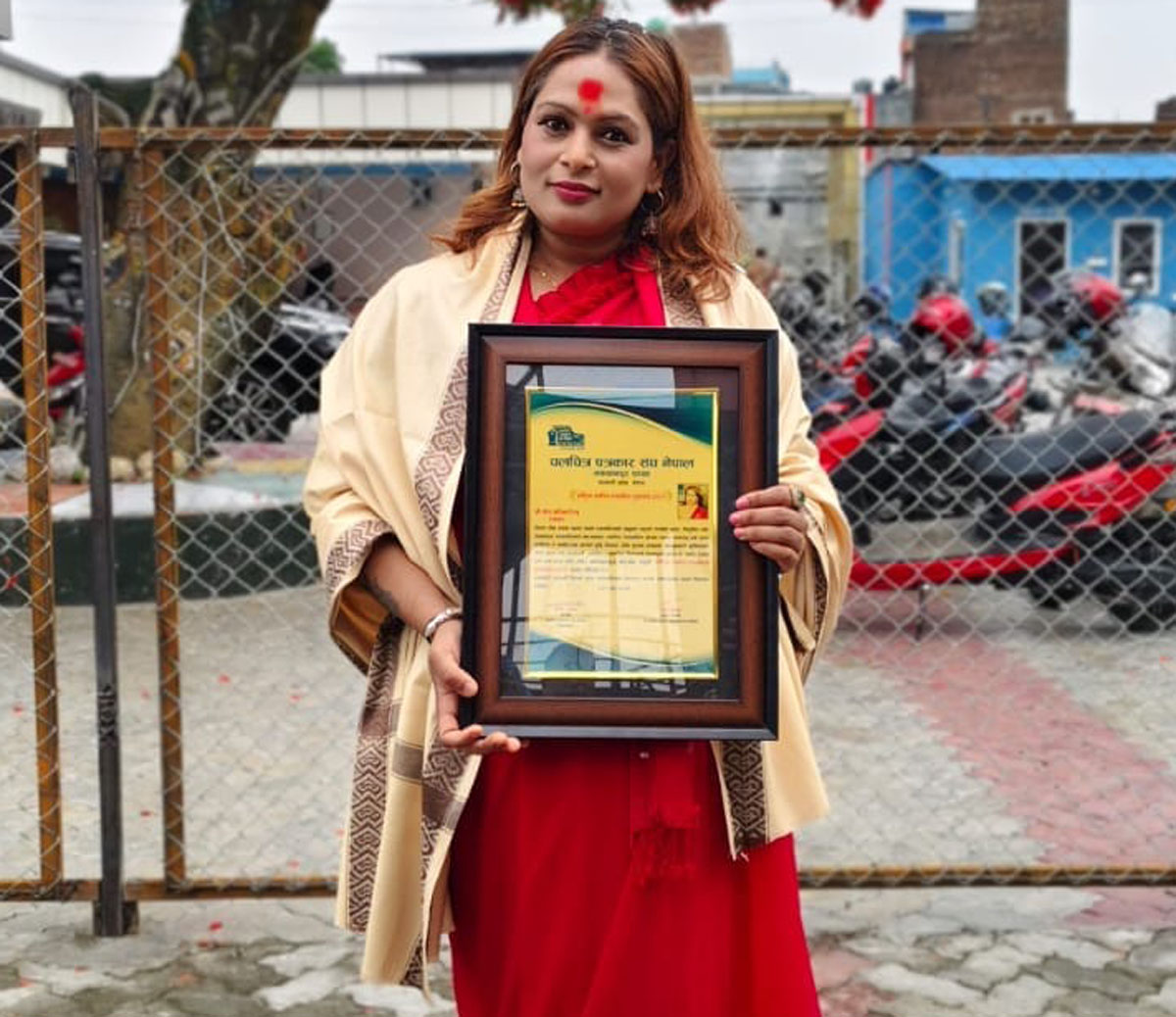 पत्रकार गीता अधिकारीलाई ‘नन्दबहादुर महर्जन स्मृति राष्ट्रिय चलचित्र पत्रकारिता पुरस्कार’