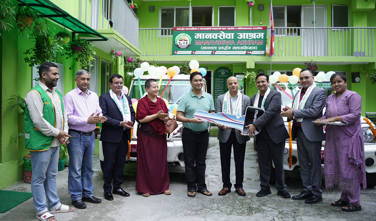 नबिल बैंकद्वारा मानव सेवा आश्रमलाई २ थान उद्धार वाहन सहयोग