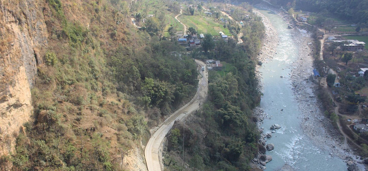 बेनी-मालढुंगा सडक: ठेक्का अवधि सकिँदा दुई तिहाई मात्र प्रगति