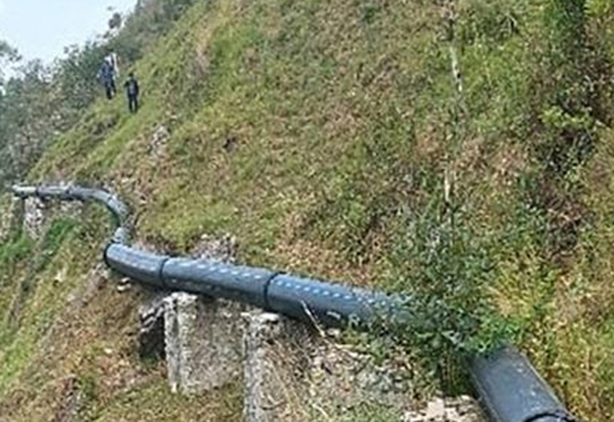 ठेकेदारको चरम लापरबाहीले लोकतान्त्रिक सिँचाइ कुलो अलपत्र, तत्काल सञ्चालनमा ल्याउन स्थानीयको माग