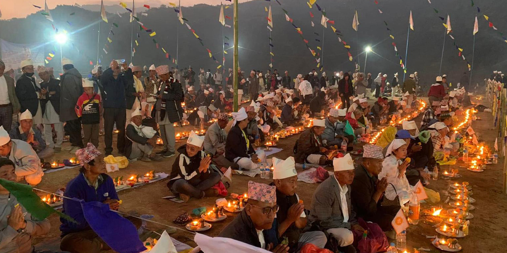 माङसेबुङमा धार्मिक पर्यटकको घुइँचो, धर्मगुरुको जन्मोत्सवलाई धार्मिक उत्सवका रूपमा मनाउँदै
