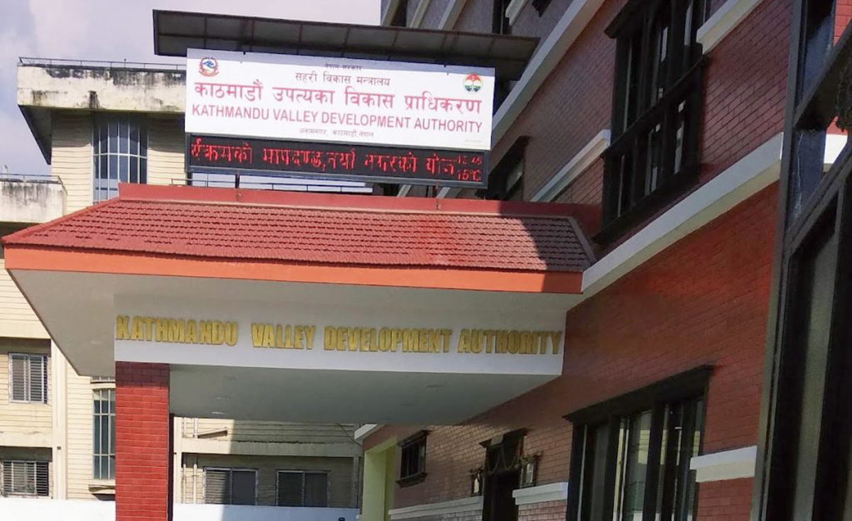 काठमाडौंमा मापदण्ड विपरीत बनेका संरचना नहटाए प्राधिकरणले हटाउने, खर्च धनीले नै व्यहोर्नुपर्ने