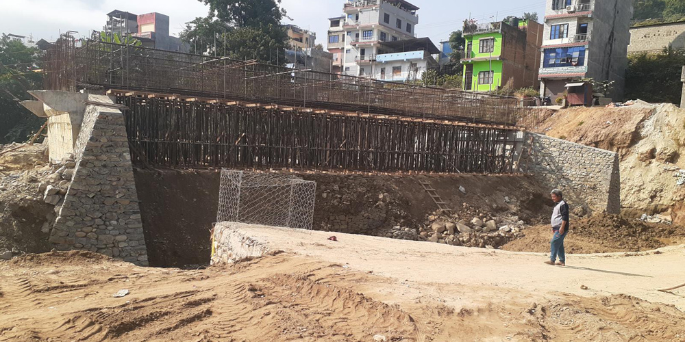 बुल्दीखोलामा निर्माणाधीन पुल ५० प्रतिशत सम्पन्न, ६ करोड ११ लाख लागत