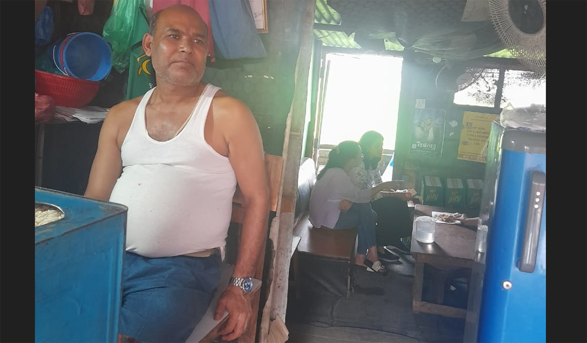 चटपटे व्यापारकै भरमा तिवारीले जोडे घर घडेरी