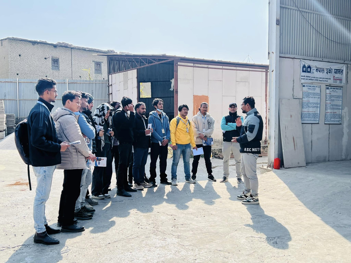 नेपाल इको प्यानलद्वारा इन्जिनियरिङका विद्यार्थीलाई व्यवहारिक ज्ञान अभिबृद्धी गर्न सहयोग प्रदान गर्दै