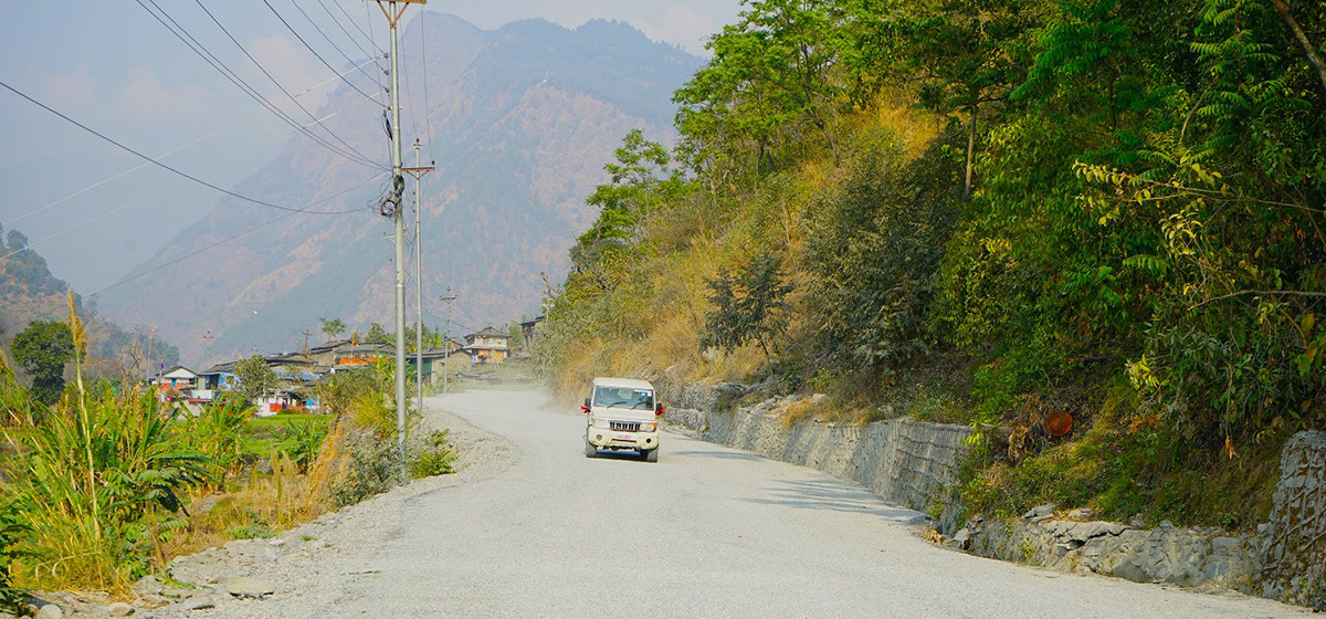 बेनी-दरवाङ सडक : आठ वर्षमा १७ किलोमिटर कालोपत्र