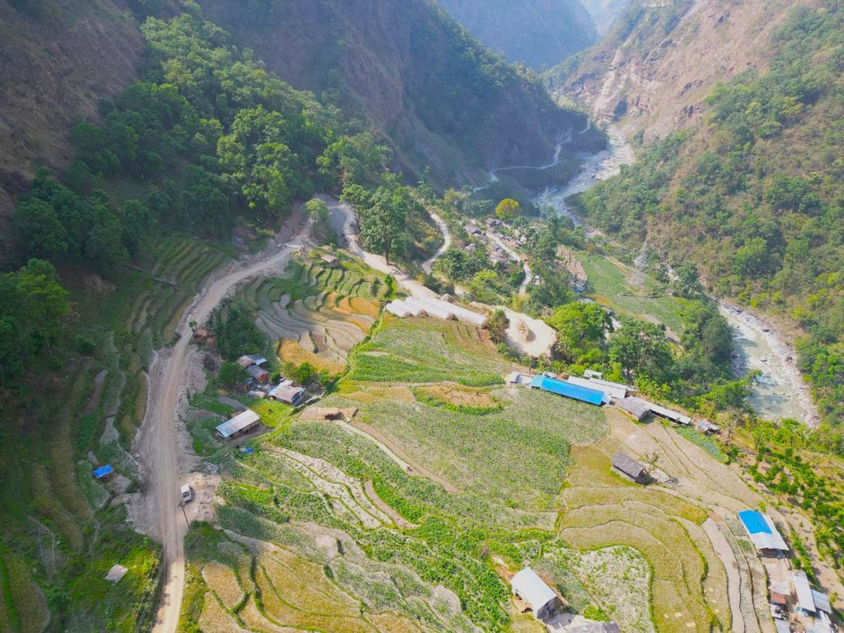 ट्रयाक खुलेको १४ वर्षपछि दरवाङ-बिम-दिच्याम सडकको स्तरोन्नति सुरु