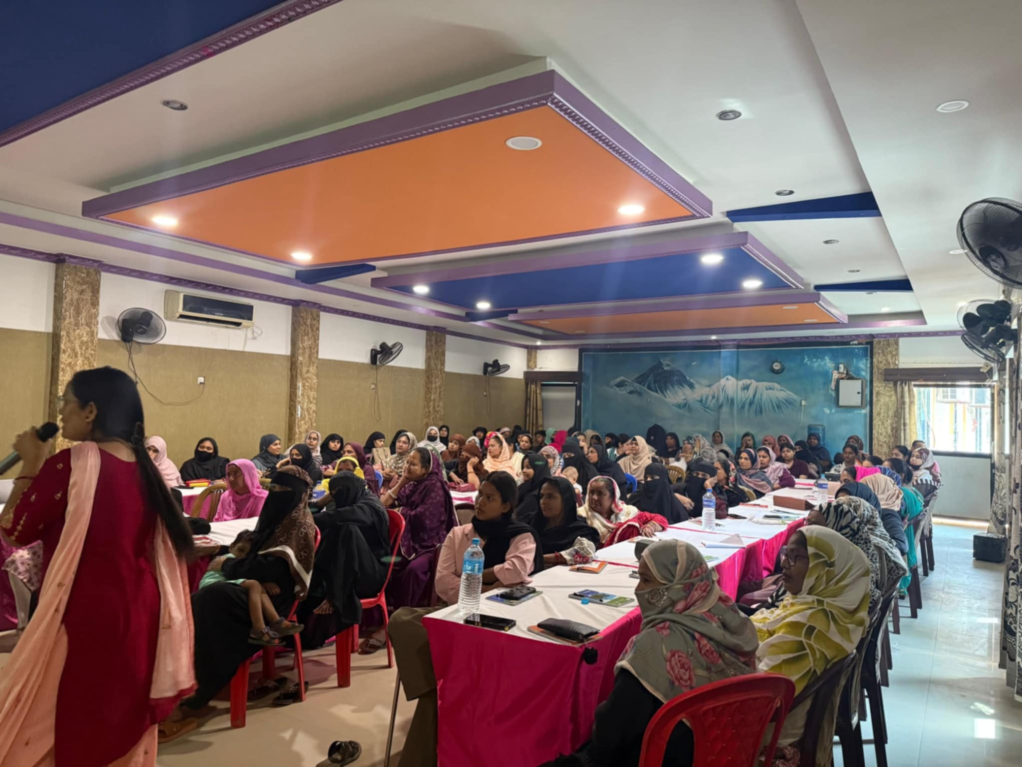 मुस्लिम महिलाहरुका लागि आत्मनिर्भर एबँ नेतृत्व बिकास सम्बन्धी तीनदिने तालिम प्रदान