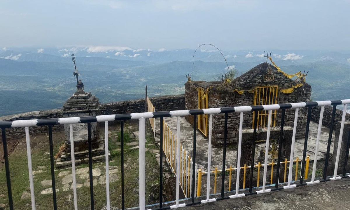 पर्यटक आकर्षणको केन्द्र बन्दै लमजुङको राइनासकोट