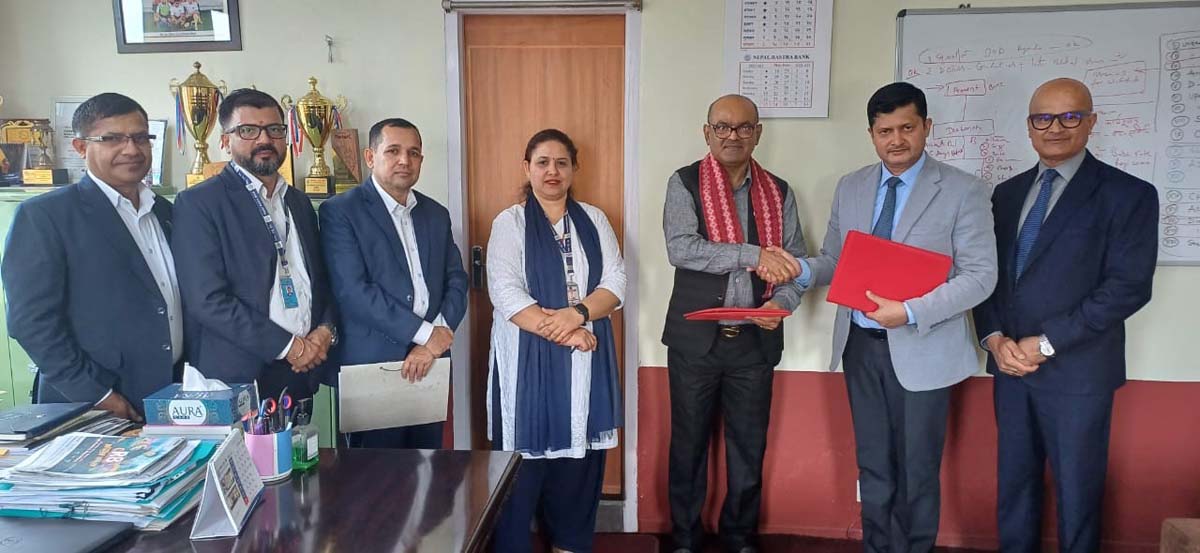 समृद्धि फाइनान्सको नवनियुक्त अध्यक्ष मिश्रले लिए पद तथा गोपनीयताको सपथ
