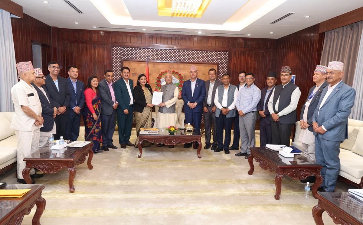 सदस्य भएको  तीन महिनाभित्र कारोबार गर्न सकिने व्यवस्था हुनुपर्ने माग, सहकारीलाई नियमनका क्रममा सङ्कुचन गर्न नहुने