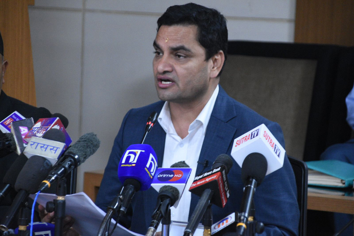 सरकारी जग्गा दुरुपयोग रोक्न स्वास्थ्यमन्त्री पौडेलको सक्रियता