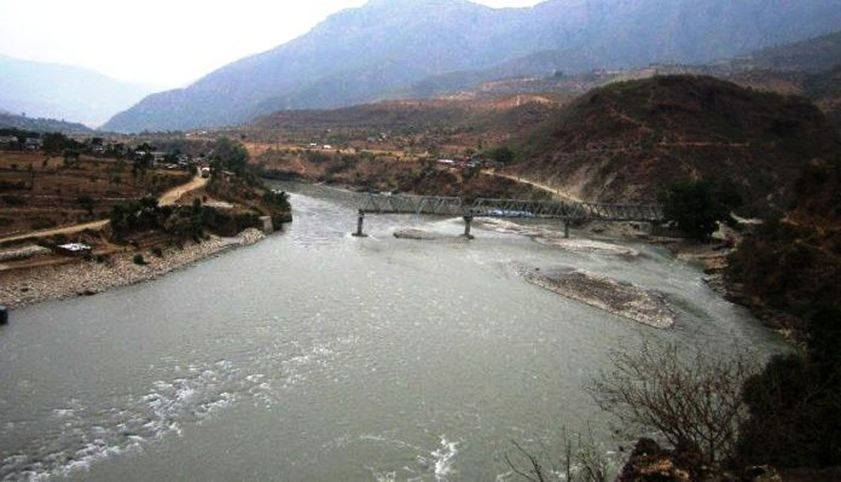भेरीनदीमा टिप्पर खस्दा यति विल्डर्सका कर्मचारीसहित तीन जना बेपत्ता