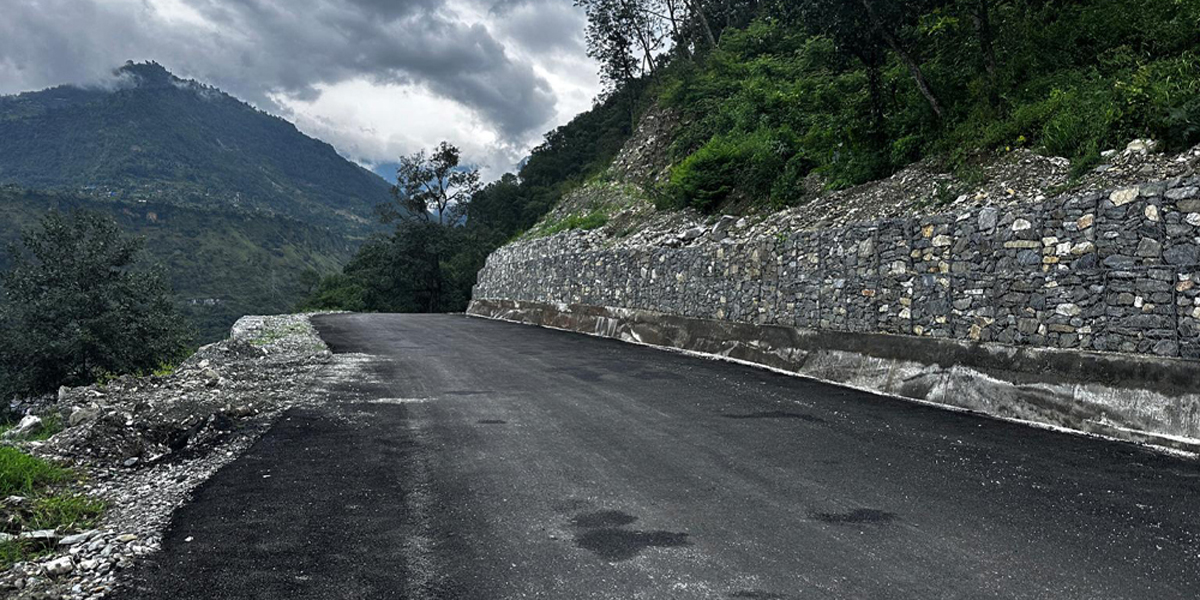 सडक पूर्वाधार विकासले सुगम बन्दै लालझाडी
