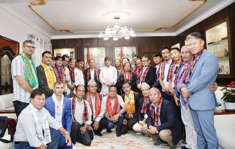 पर्वतारोहण संघको नवनिर्वाचित नेतृत्वलाई प्रचण्डको समर्थन, भने- “संघलाई अझ सशक्त बनाउनुहोस्”