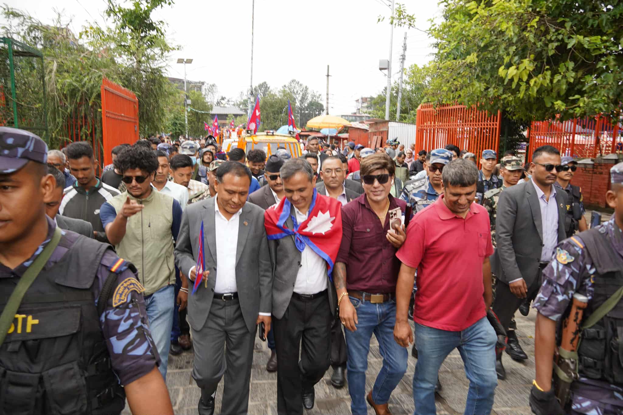 जेनजी सहिदको शवयात्रामा कुलमान र ओमप्रकाश पनि सहभागी