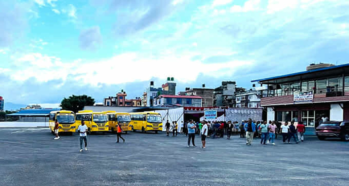 पूर्व अरनिको यातायातमा दुईपक्षबीचको विवाद उत्कर्षमा, दुवै पक्षबीच हात हालाहाल हुँदा केही घाइते